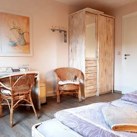 Gaestehaus Engelsby Pensjonat 3*