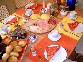 Gaestehaus Engelsby بيت ضيافة 3*